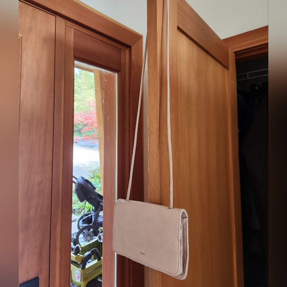 Cross body purse